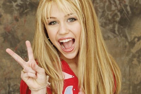 Miley Cyrus como 'Hannah Montana', personagem do programa infantil do Disney Channel (Foto: Reprodução da internet)