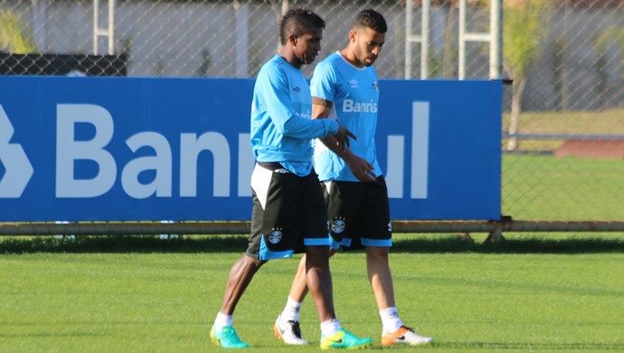 Miller Bolaños Kaio Grêmio (Foto: Eduardo Moura/GloboEsporte.com) Miller Bolaños Kaio Grêmio (Foto: Eduardo Moura/GloboEsporte.com)