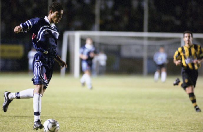 Guerrero estreou pelo Alianza em um amistoso em 2002 (Foto: Reprodução do Twitter alianzahistory.pe)