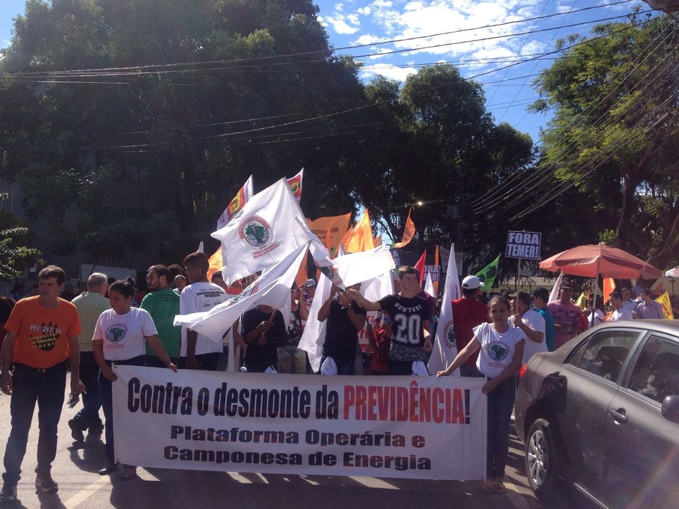 Passeata iniciou por volta das 10h em Porto Velho (Foto: Hosana Morais/G1)