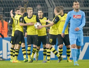 Reus comemora gol do Borussia Dortmund contra o Napoli (Foto: Agência AP )