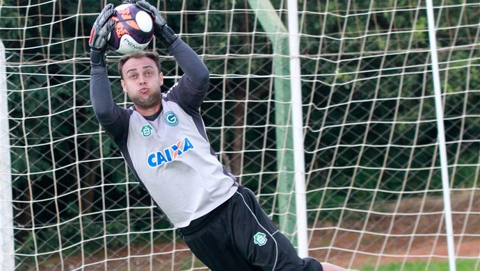 Renan, goleiro do Goiás (Foto: Rosiron Rodrigues/Goiás E.C.)