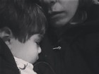 Luciana Gimenez posa com filho no colo após passar mal