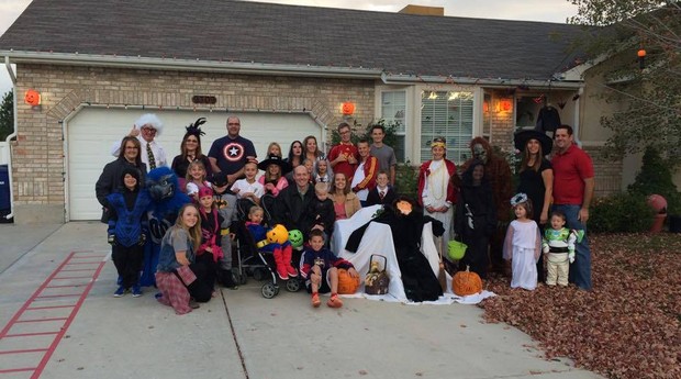 Este ano, na cidade de West Jordan, o Halloween foi comemorado no dia 21 de outubro (Foto: Reprodução)