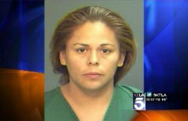 Em maio deste ano, Mayra Gonzalez, de 32 anos, foi presa em Santa Ana, no estado da Califórnia (EUA), depois de ‘roubar' o namorado de sua filha. Mayra teria, inclusive, engravidado do adolescente e dado à luz um menino. (Foto: Reprodução)