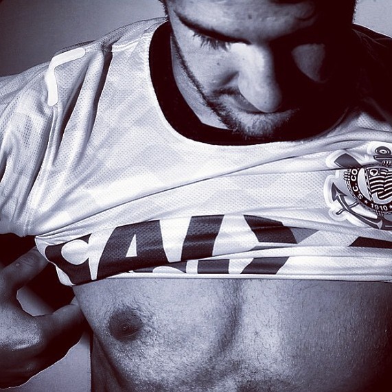 Pato Corinthians (Foto: Reprodução / Instagram)