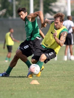 Willian e Robinho no treino do Coritiba (Foto: Divulgação / Site oficial do Coritiba)