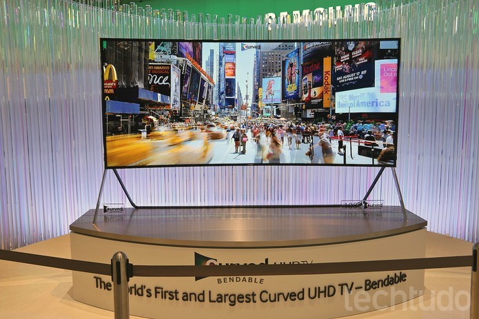 Nova versão da Bendable UHD TV pode aparecer em Las Vegas (Foto: Fabrício Vitorino/TechTudo)