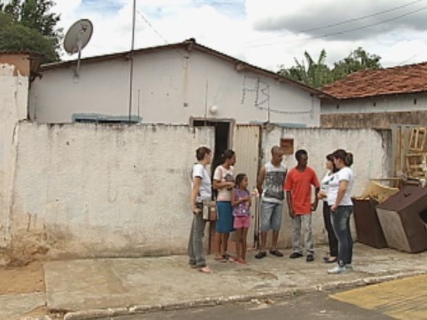 Casa da família antes da reforma feita pelos voluntários (Foto: reprodução/TV Tem)
