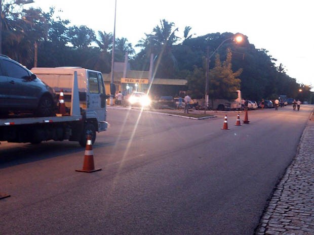 Blitz aconteceu das 0h30 às 5h deste domingo (4) (Foto: Divulgação/Polícia Militar do RN)