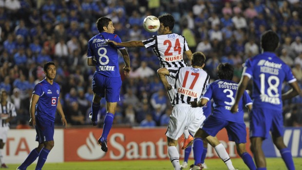 Cruz Azul x Libertad, Libertadores 2012 (Foto: EFE)