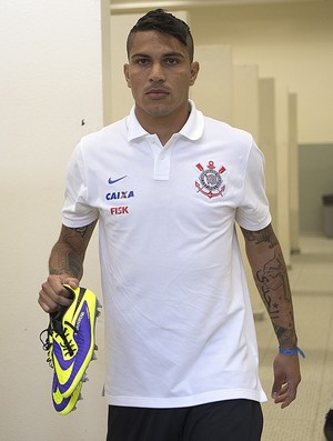 Guerrero evolui em tratamento e mira retorno aos treinos com bola