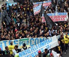 Grupo faz ato
na sede da Petrobras (Fábio Motta/Estadão Conteúdo)