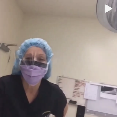 Enfermeira do Usher (Foto: Reprodução/ Instagram)