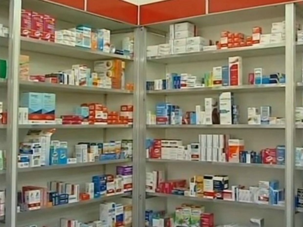 Anvisa analisa mudanças nas embalagens de medicamentos para facilitar a leitura. (Foto: Reprodução TV Tem)