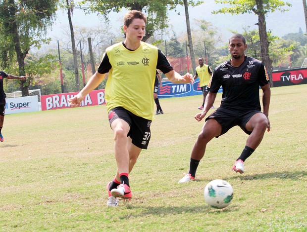 Adryan no treino do Flamengo (Foto: Fernando Azevedo / Fla Imagem)