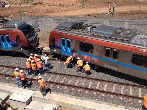 Trem do metrô de Salvador descarrila e concessionária CCR investiga acidente (Foto: Ruan Melo/G1)