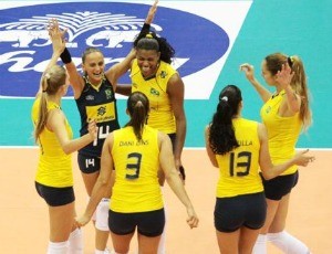 vôlei Brasil x Cuba  Grand Prix comemoração (Foto: FIVB)