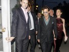Johnny Depp e Amber Heard são flagrados de mãos dadas na Rússia