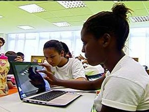 Computador na sala de aula (Foto: Reprodução/TV Globo)