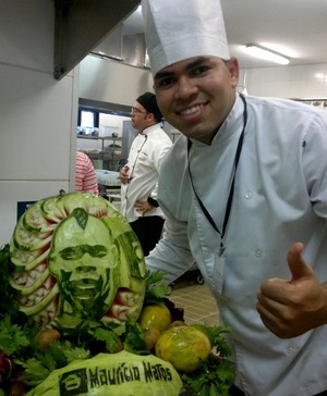 Maurício Matos, garde manger que criou o desenho de Balotelli em uma melancia (Foto: Arquivo pessoal)