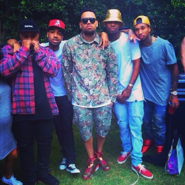 Chris Brown em festa com amigos (Foto: Reprodução/Instagram)