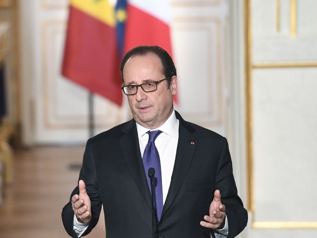 O presidente da França, François Hollande, no Palácio do Eliseu nesta terça-feira (20) (Foto: Alain Jocard/Pool/AFP) O presidente da França, François Hollande, no Palácio do Eliseu nesta terça-feira (20) (Foto: Alain Jocard/Pool/AFP)