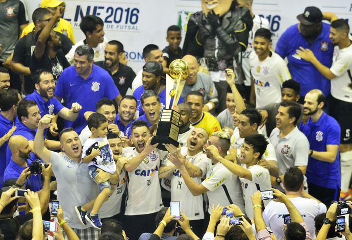 Final futsal 2016 Corinthians x Sorocaba - TAÇA corinthians campeão (Foto: Marcos Ribolli)