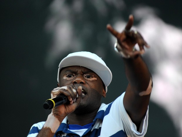 O rapper Rappin Hood durante show no palco Sunset (Foto: Alexandre Durão/G1)