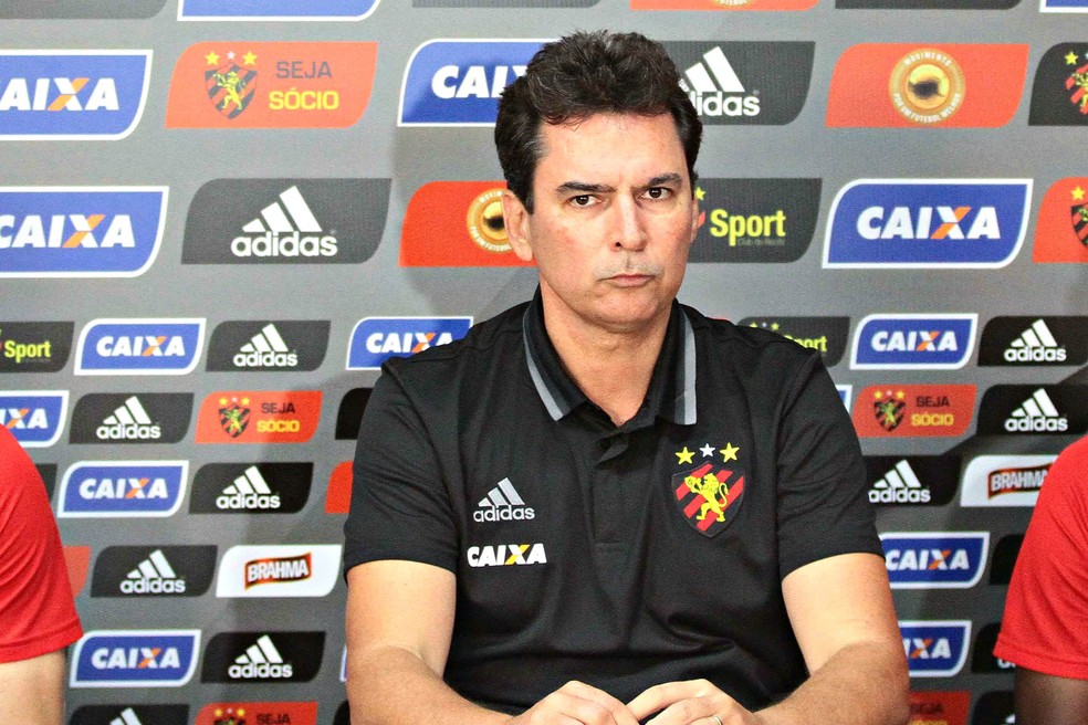 Alexandre Faria afirmou que Luxemburgo aprovou a ideia de treinar o Sport (Foto: Aldo Carneiro / Pernambuco Press)