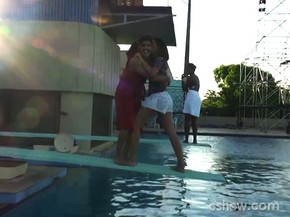 Pega De Surpresa Coleguinha E Jogada Na Piscina Do Saltibum Por Caio Castro Saltibum Programas