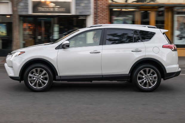 Toyota RAV4 reestilizado (Foto: Divulgação) Toyota RAV4 reestilizado (Foto: Divulgação)