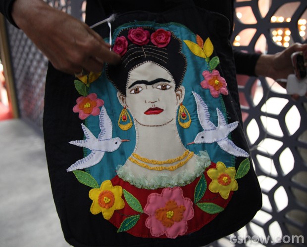 Estampa da pintora mexicana Frida Khalo (Foto: Domingão do Faustão/ TV Globo)