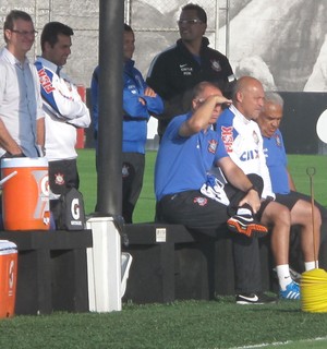 Sem Lodeiro, reservas do Timão vão a campo; uruguaio treina nesta terça