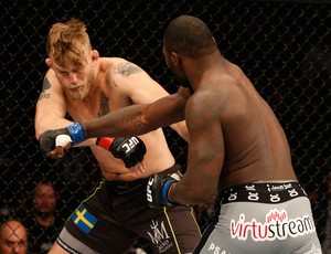 Gustafsson vs Johnson (Foto: Josh Hedges / Getty Images)