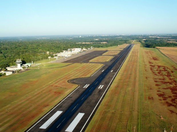 G Obras Na Pista Do Aeroporto De Foz Do Igua U Come Am Em Outubro