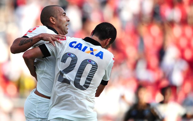 Emerson Danilo Corinthians x Ponte (Foto: Marcos Ribolli / Globoesporte.com)