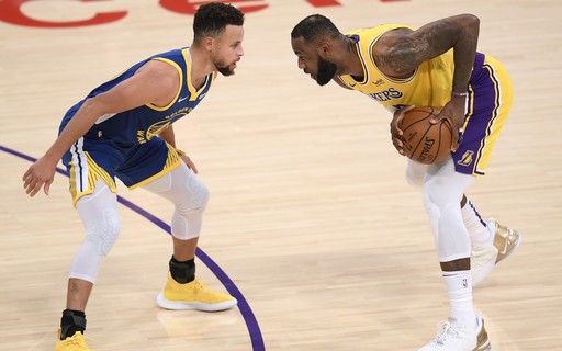 Lebron James X Stephen Curry N Meros Do Confronto Na Hist Ria Da Nba