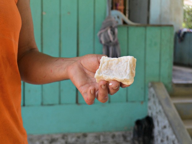 Família quer criar sabão com função de repelente (Foto: Anny Barbosa/G1)