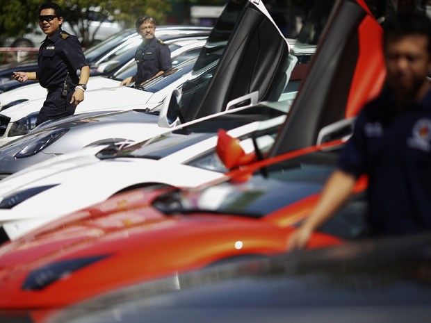 Tailândia enfrenta problemas com irregularidades na importação de carros de luxo (Foto: Damir Sagolj/Reuters)