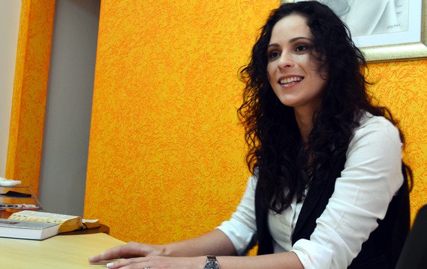 Ana Paula Oliveira foi assistente de arbitragem de 2001 a 2008 (Foto: Guto Marchiori / Globoesporte.com)