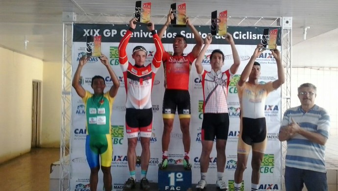 Ciclista Amapaense Sobe No Pódio Em última Competição De 2014 Em Maceió 