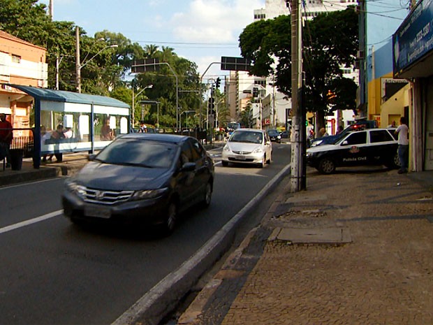 Caca niqueis sem deposito Crazy Cars