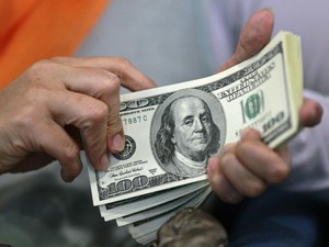 Dólares (Foto: Reuters)