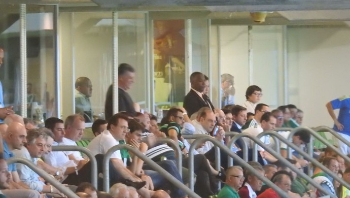 Palmeiras bloqueia câmera de segurança da WTorre no camarote de Paulo Nobre