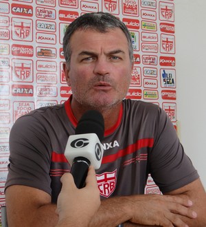 Mazola Júnior, técnico do CRB (Foto: Leonardo Freire/GloboEsporte.com)