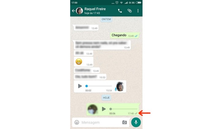 Na tela de quem enviou o áudio, mensagem continua como se não tivesse sido ouvida (Foto: Reprodução/Raquel Freire)