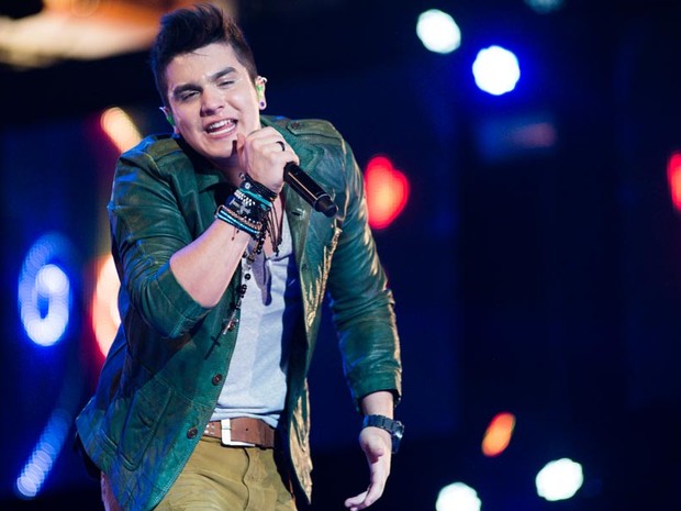 Luan Santana canta sucessos da carreira em show na 9ª noite da Festa do Peão de Barretos (Foto: Érico Andrade/G1)