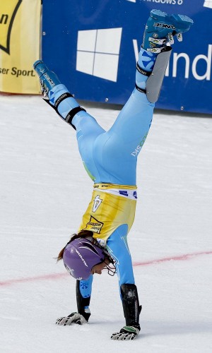Esqui Tina Maze vence slalom em Ofterschwang, Alemanha (Foto: Reuters)