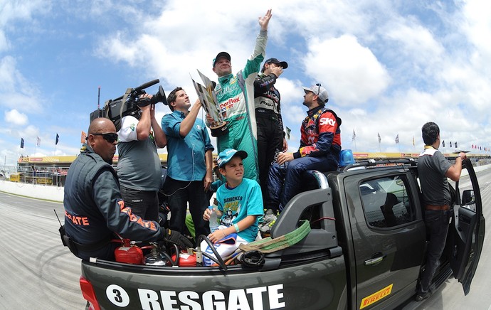Barrichello campeão Stock Car (Foto: Duda Bairro / Divulgação)
